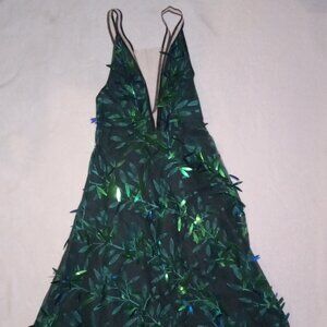 The green leaves dress